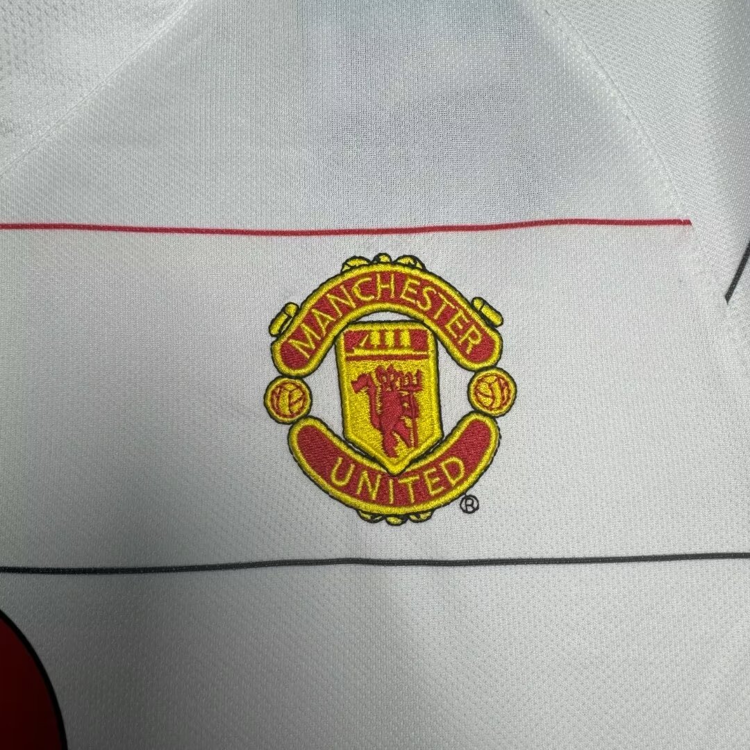 2003/04 Manchester United Away Retro Jersey 1:1 Thai Quality - Fans Edition