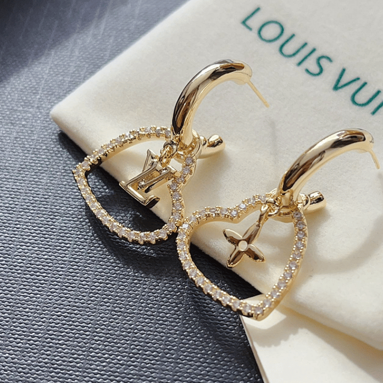 Louis Vuitton My Lv Heart Hoop Earrings Gold-Tone M02308