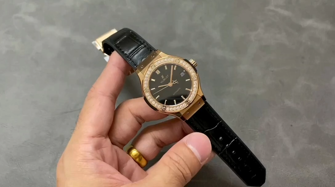 【Super Clone】565.OX.1480.LR.1204 Hublot Classic Fusion Automatic 38mm