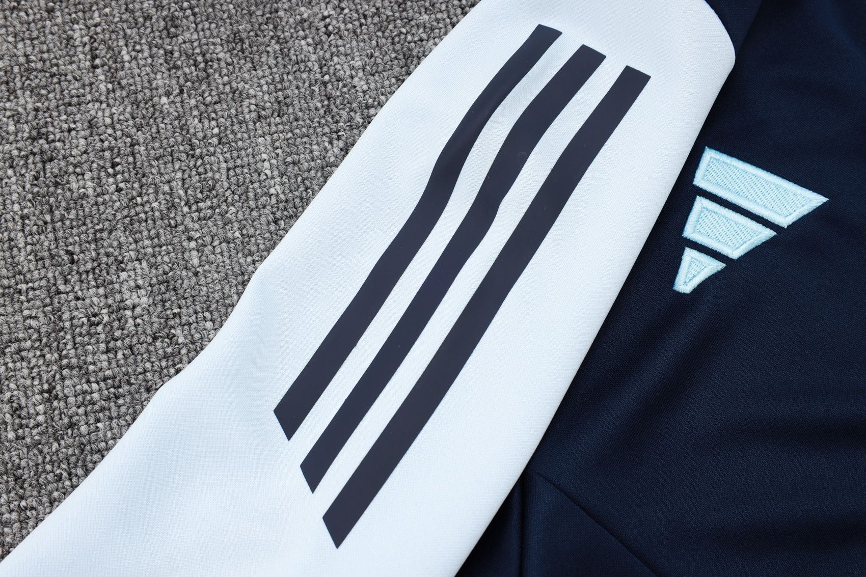 2024/2025 Real Madrid Half-Pull Training Special Edition Grey Football Shirt 1:1 Thai Quality