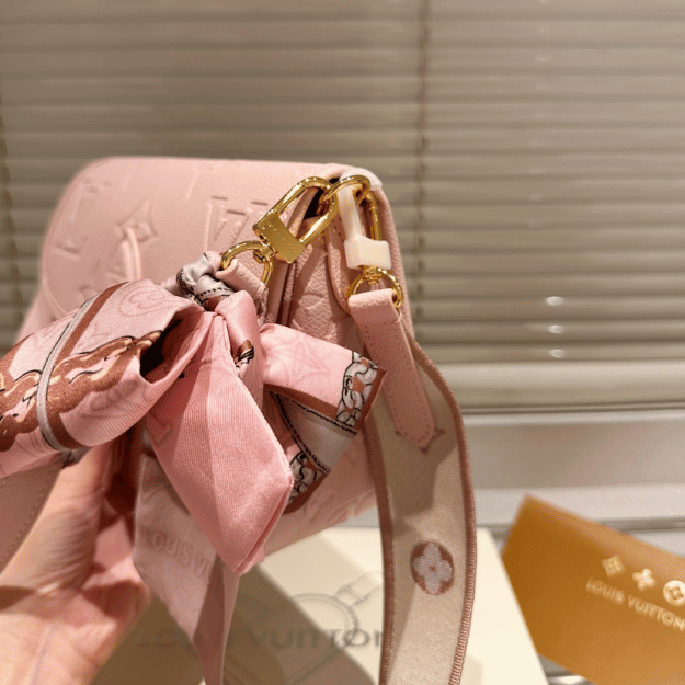 Louis Vuitton Diane Monogram  Pink 9.4 Inches M13231