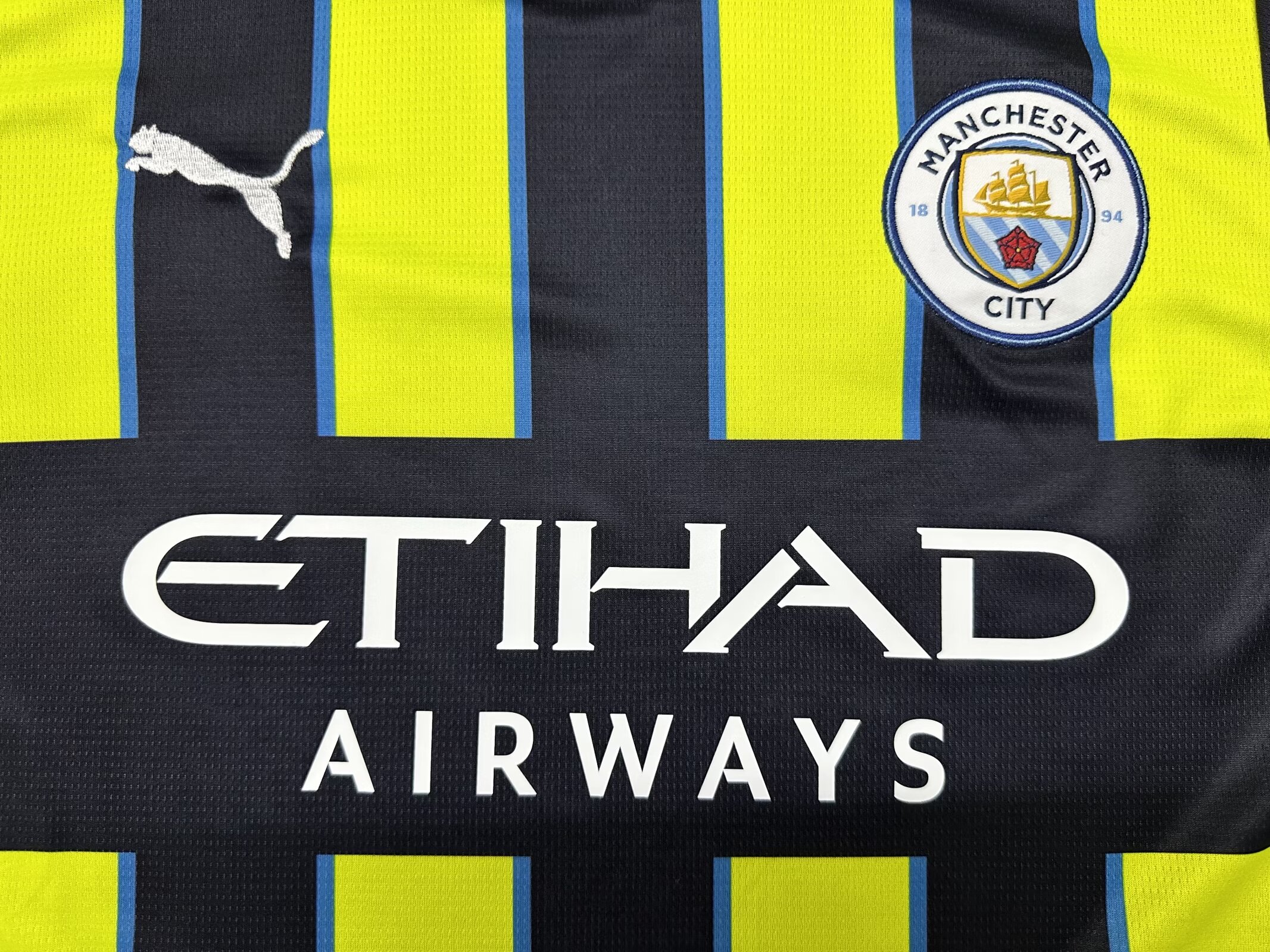 2024/25 Manchester City Away Shirt - Fans Edition