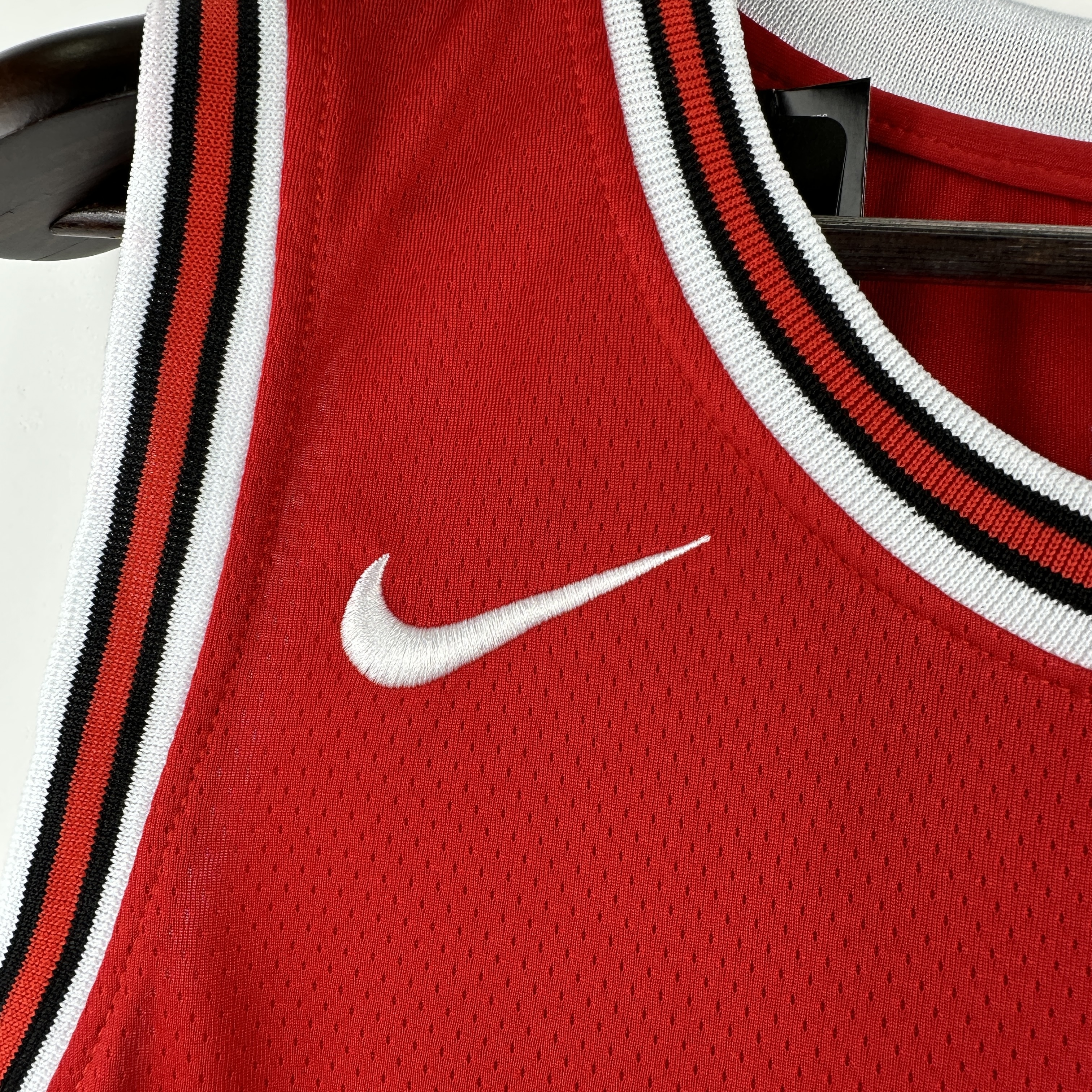 Embroidery Bull Red No.1 Ross