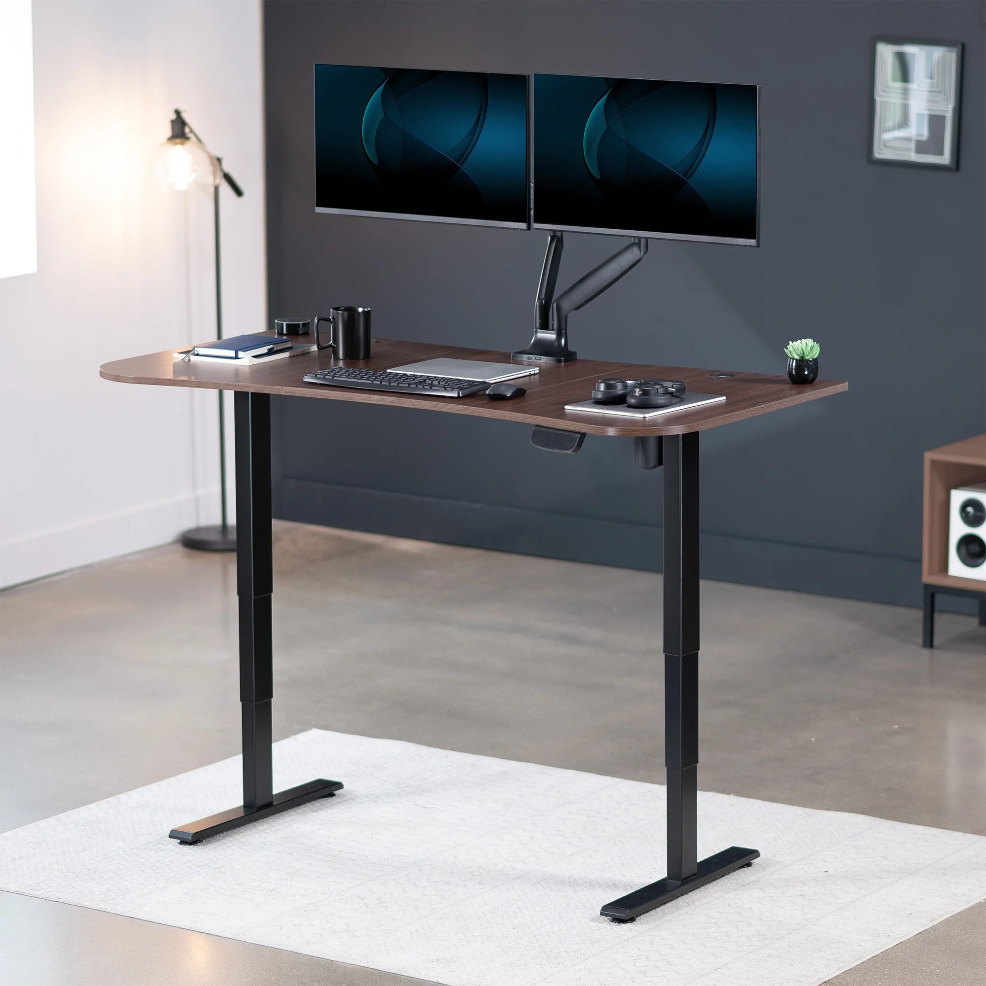 VIVO Reclaimed Wood / Black 63�?x 32�?Electric Height Adjustable Stand Up Desk