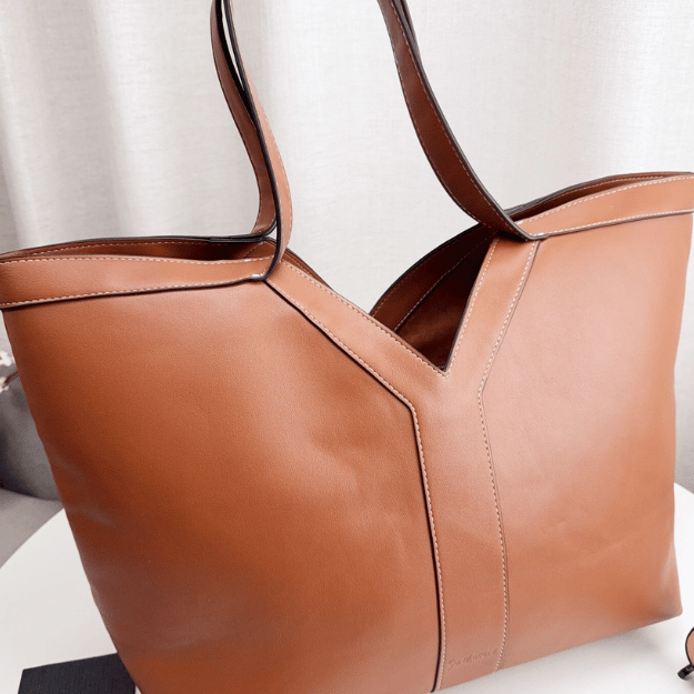 Saint Laurent Y Tote Bag Tan 14.2 Inches 817602AAEC36359