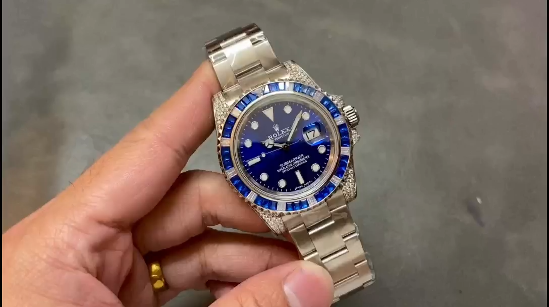 【Super Clone】Rolex Submariner Date 116610LN Custom Diamond Stainless Steel Blue Dial 40MM Mens Replica Watch