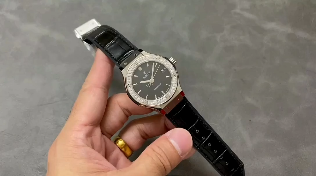 【Super Clone】Hublot Classic Fusion 565.nx.1470.lr.1204 38mm