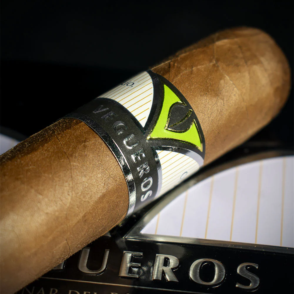 Vegueros Centrofinos Cuban Cigar - Single