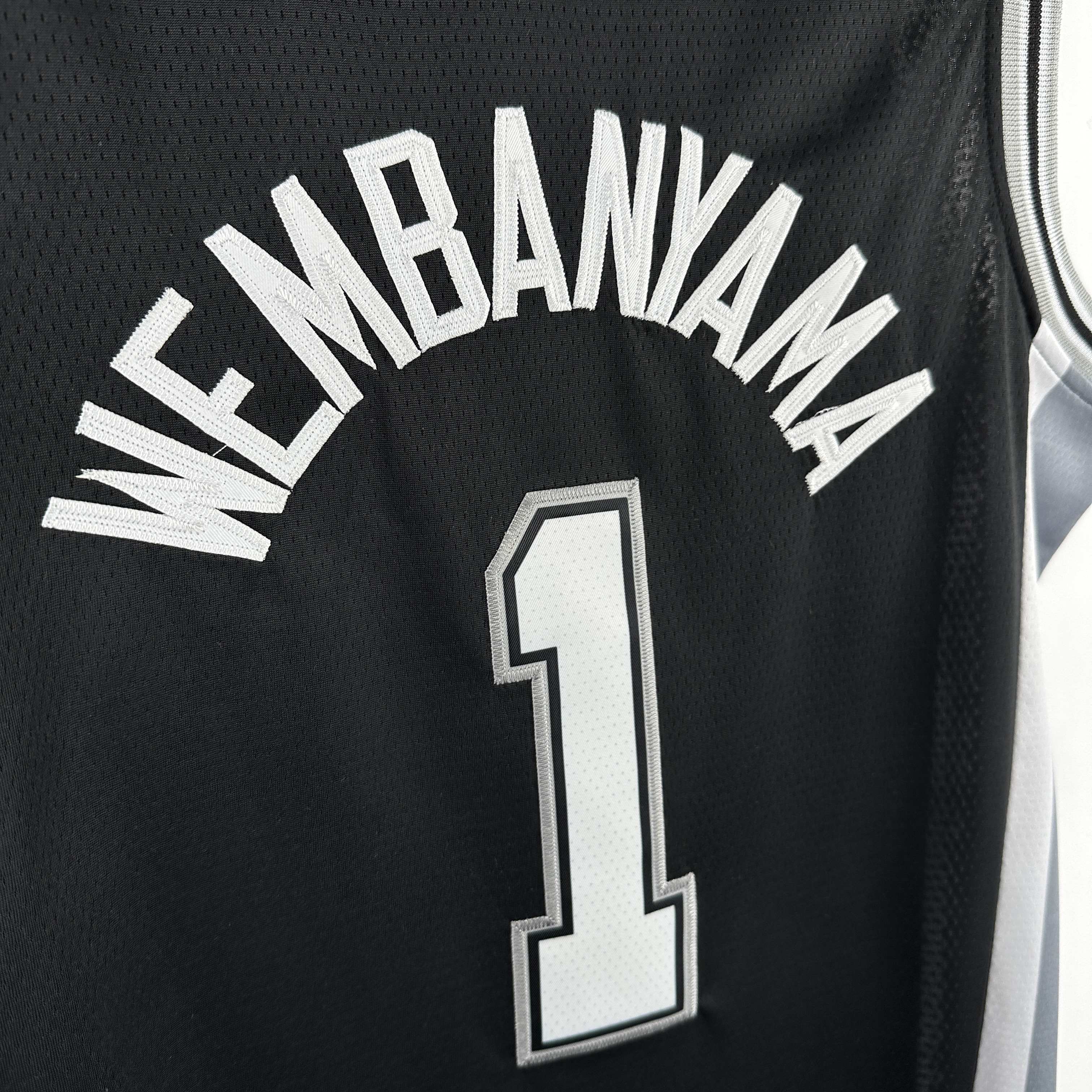 Embroidery Spurs Black No. 1 Wenban Yama