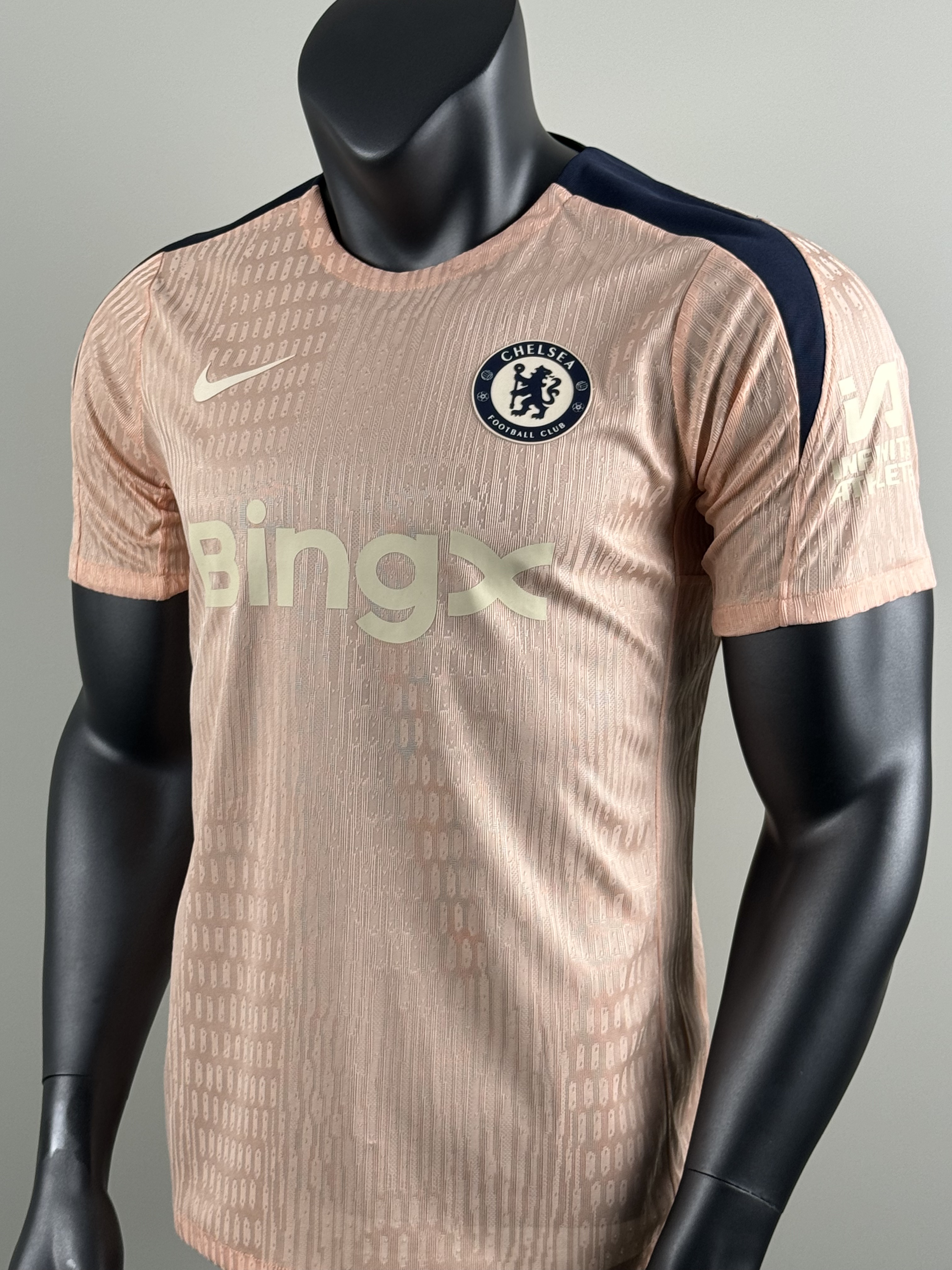 25-26 Chelsea training kit - player edition