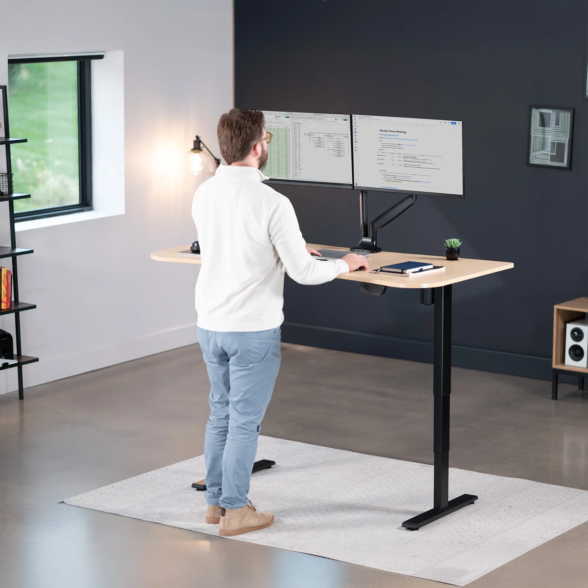 VIVO Reclaimed Wood / Black 63�?x 32�?Electric Height Adjustable Stand Up Desk