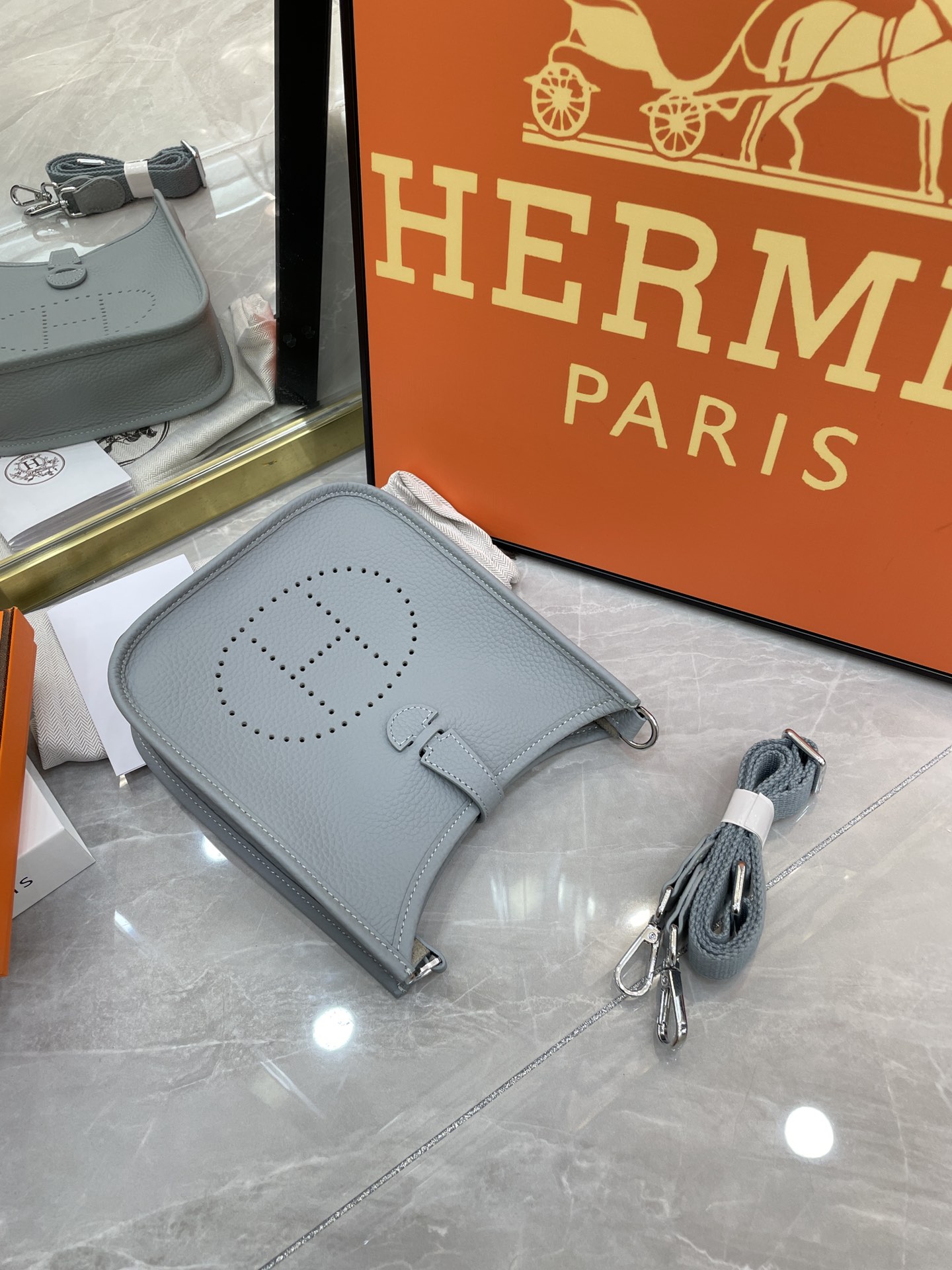 Hermes Evelyn 16-19