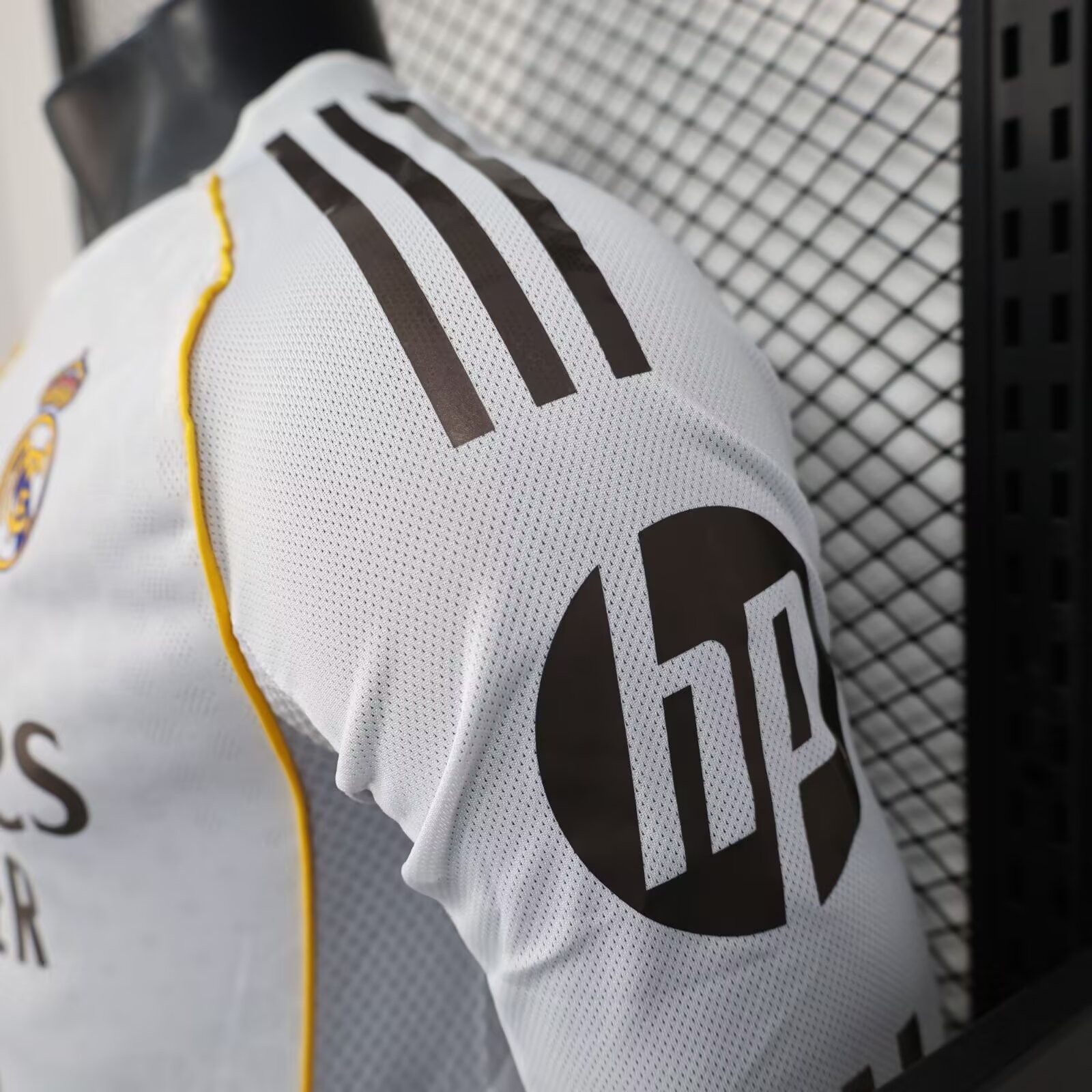 2025/2026 Long Sleeve Player Version Real Madrid Home Football Shirt 1:1 Thai Quality