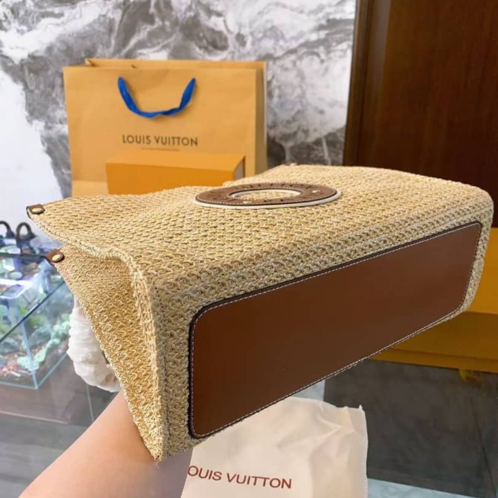 Louis Vuitton Onthego MM Natural Raffia Tan 14.8 Inches M24723