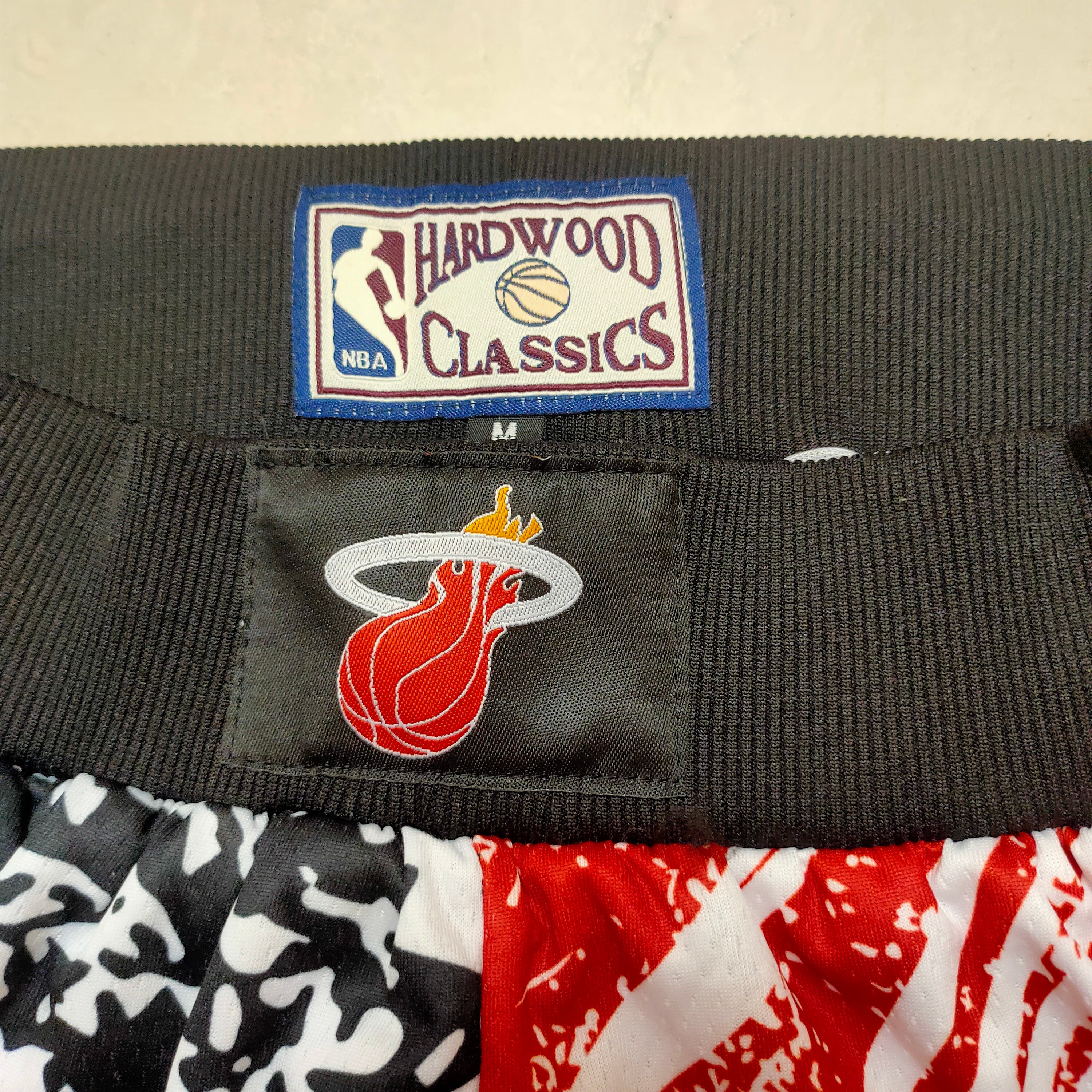 Miami Heat MitchellNessMN Team Logo Pants