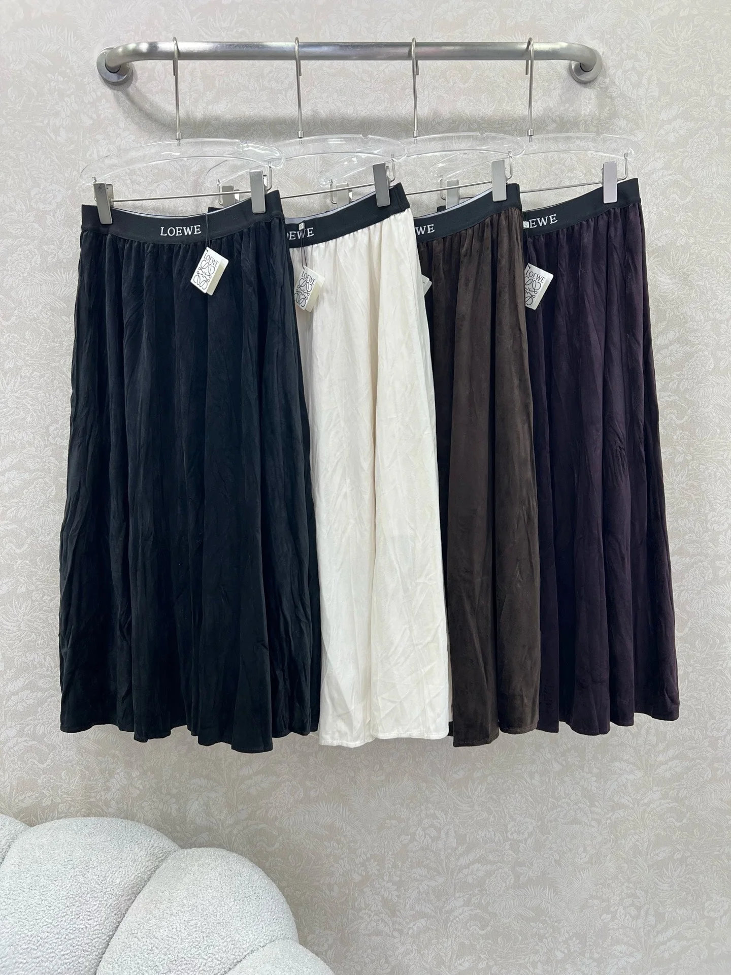 New pleated velvet waist classic letter elastic ribbon pleated long pleated skirt