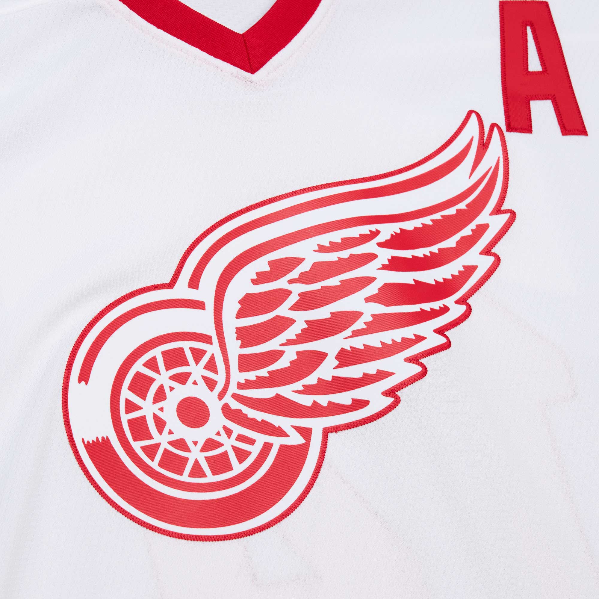 Brendan Shanahan Detroit Red Wings Mitchell & Ness  2001/02 Alternate Captain Blue Line   Jersey – White