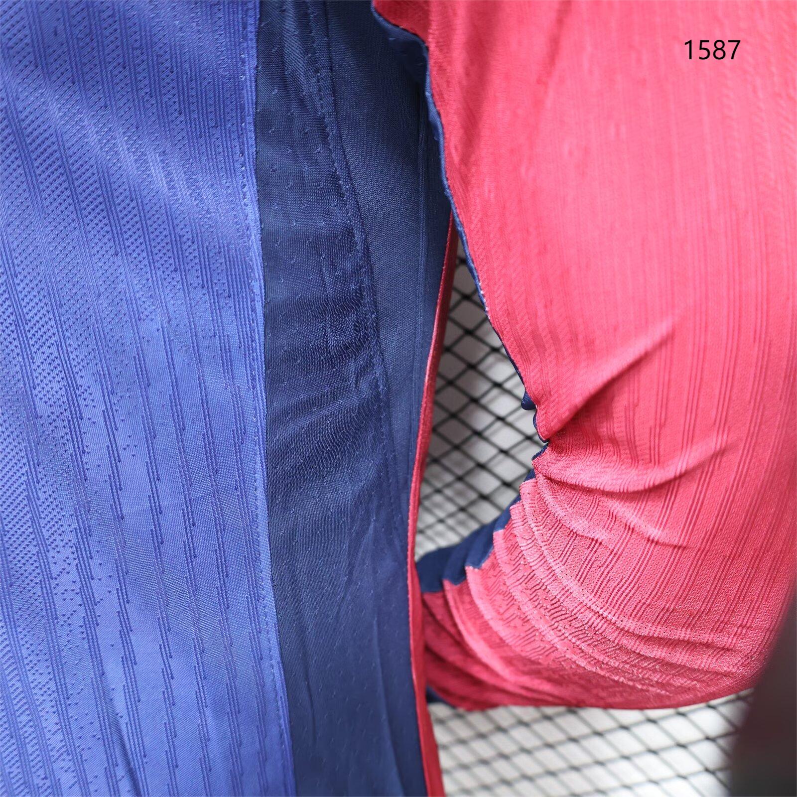 2024/25 Barcelona Home Long Sleeve - Player Edition