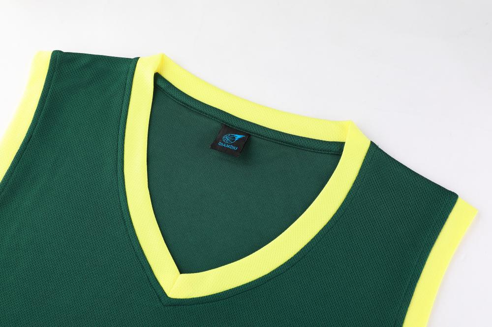 Bucks basketball green suit（Customizable name and number）