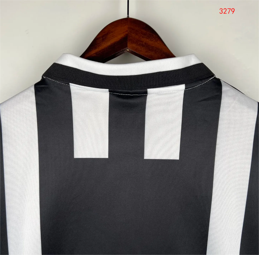 1996/97 Juventus home retro jersey
