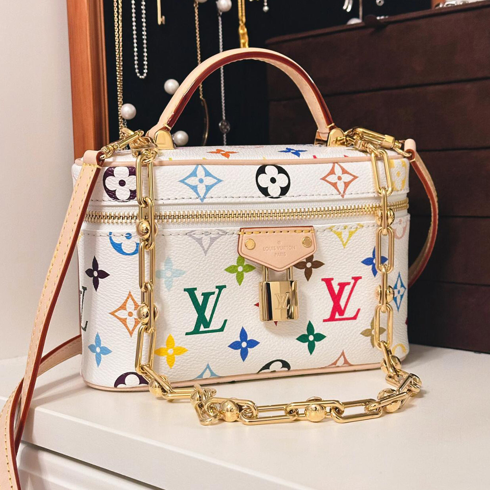 LV x TM Vanity Chain ​​Pouch19