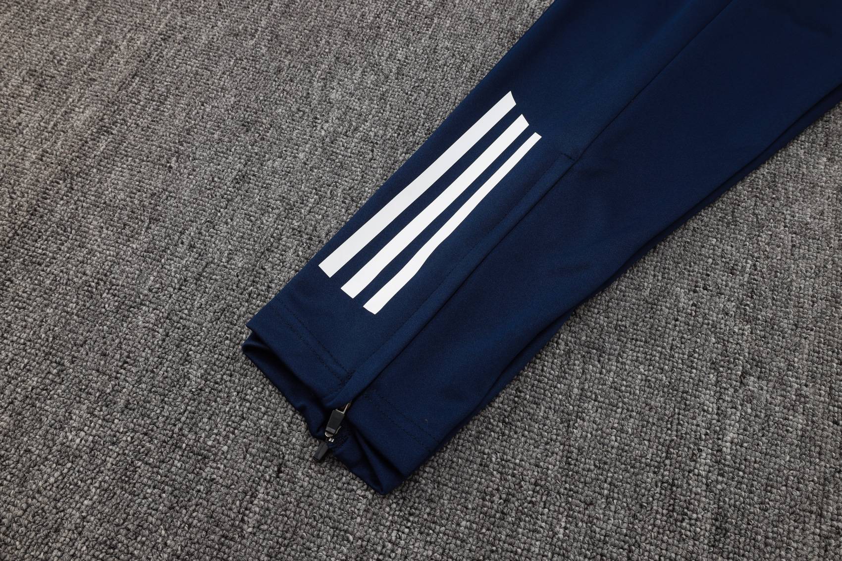 2024/2025 Arsenal Half-Pull Training Suit Red-White Football Shirt 1:1 Thai Quality