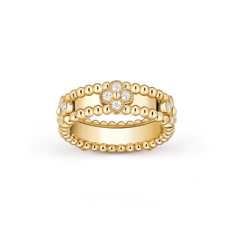 Perlee sweet clovers ring