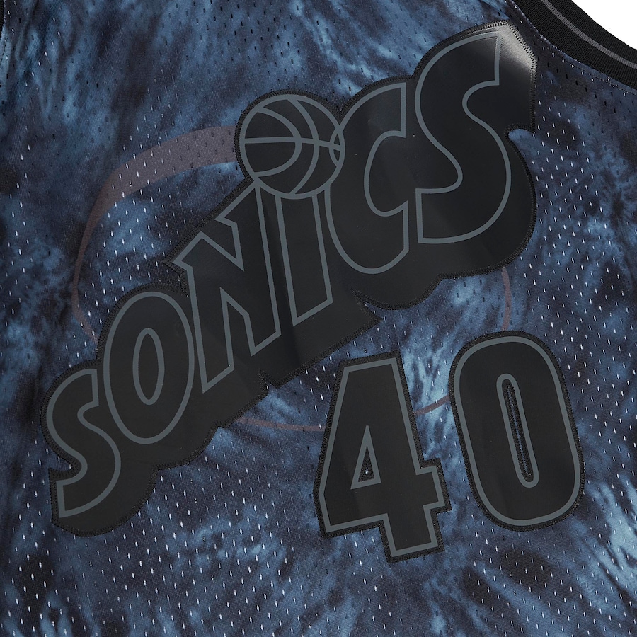 Men's Seattle SuperSonics Shawn Kemp Mitchell & Ness Black Hardwood Classics 1995/96 Tie-Dye Swingman Jersey