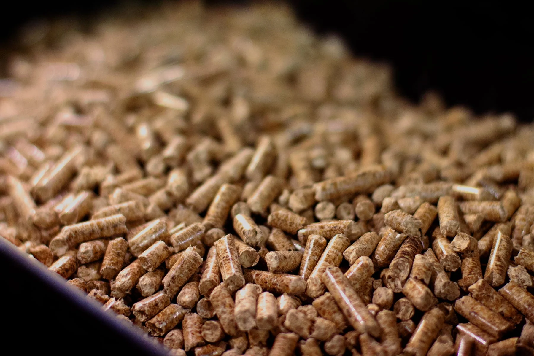 Louisiana Grills 40lb Bag Wood Pellets, Tennessee Spirits Barrel Smoker Fuel