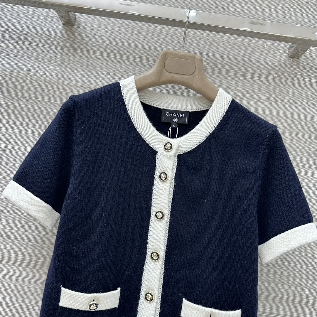 Round neck short-sleeved cardigan top