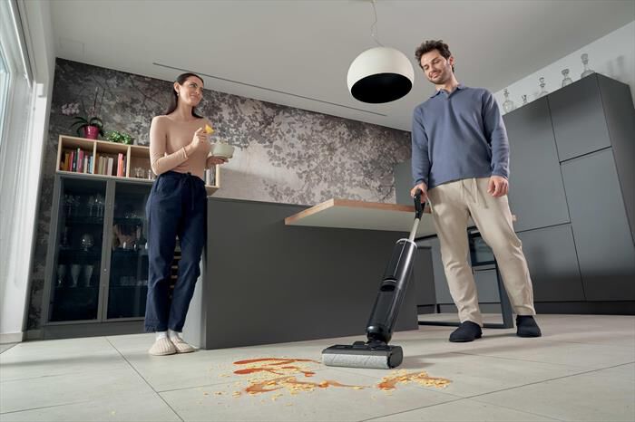 HOOVER - Scopa elettrica HW300 011-Nero, Argento