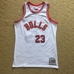 Michael Jordan Chicago Bulls 23 White MN
