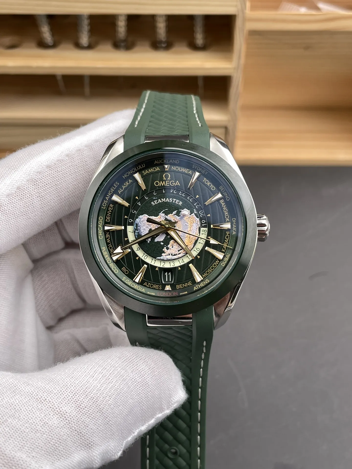 Omega Seamaster Green 43mm