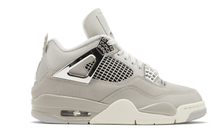 Air Jordan 4 Frozen Moments