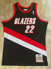 Portland Trailblazers 22 Drexler Black MN