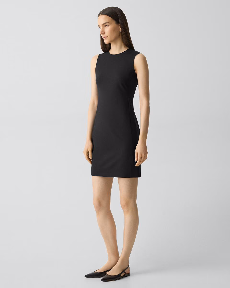 Sleeveless Fitted Dress in Good Wool
