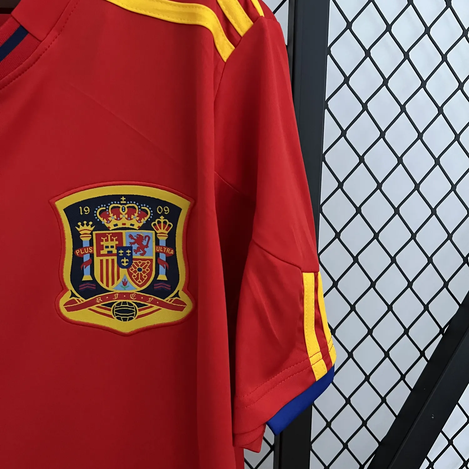 2010 Spain home retro jersey - fans edition