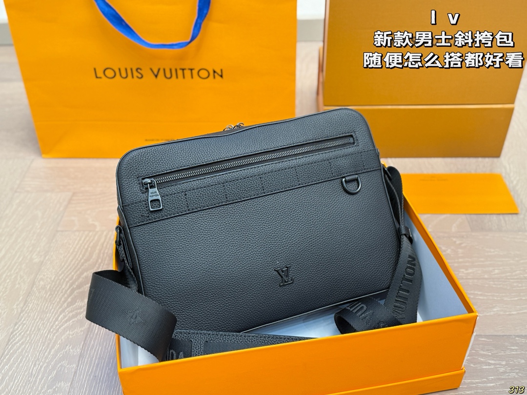 LV Men Crossbody Bag