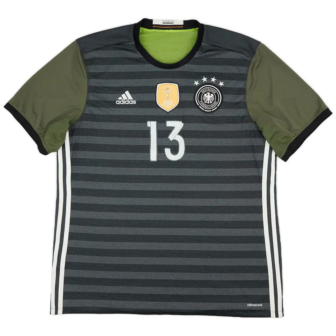Müller #13 Retro Germany Away Soccer Jersey 2016