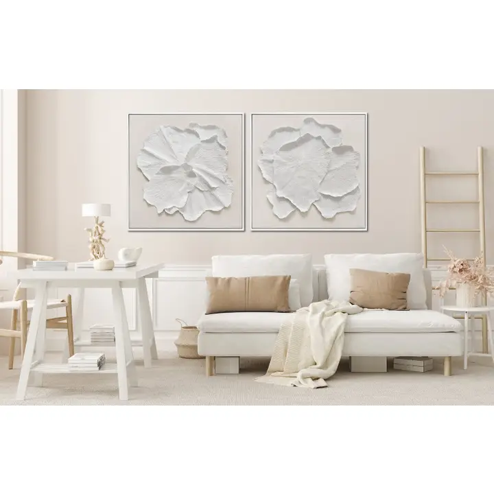 Delicate Petal I Canvas Wall Art