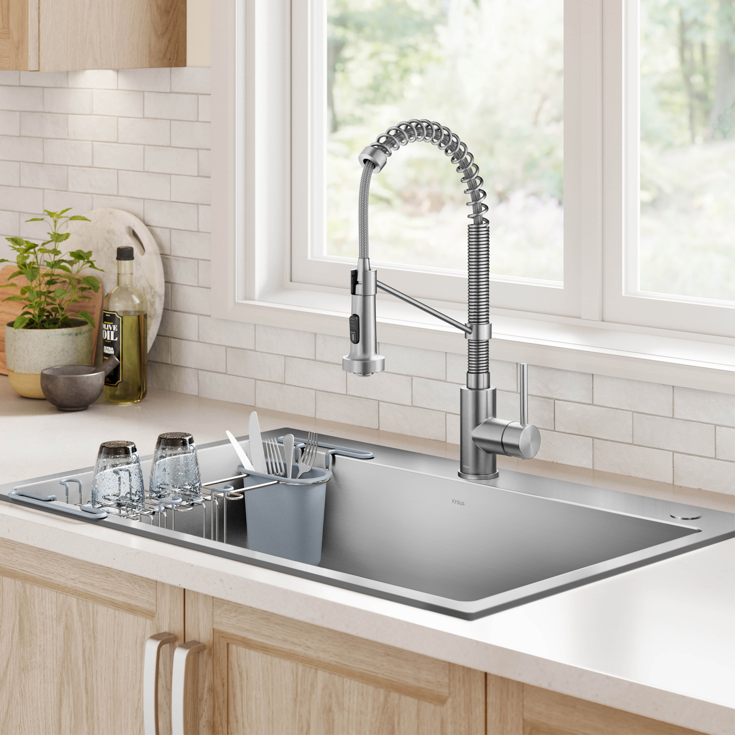 KRAUS 33' Top Mount Single Bowl Kitchen Sink with Commercial Pull Down Faucet