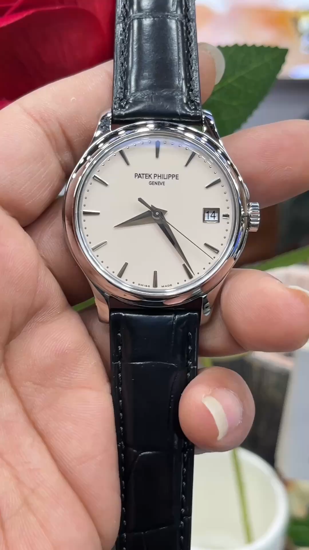 【Super Clone】Replica Patek Philippe Calatrava 5227G 001 40MM Mens Watch