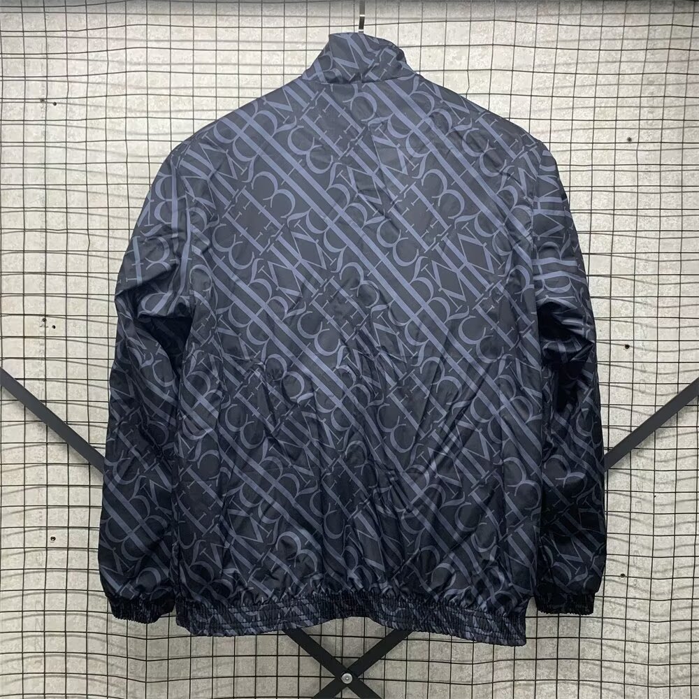 2024/2025 Real Madrid Reversible Windbreaker Red-Black Soccer Jersey 1:1 Thai Quality