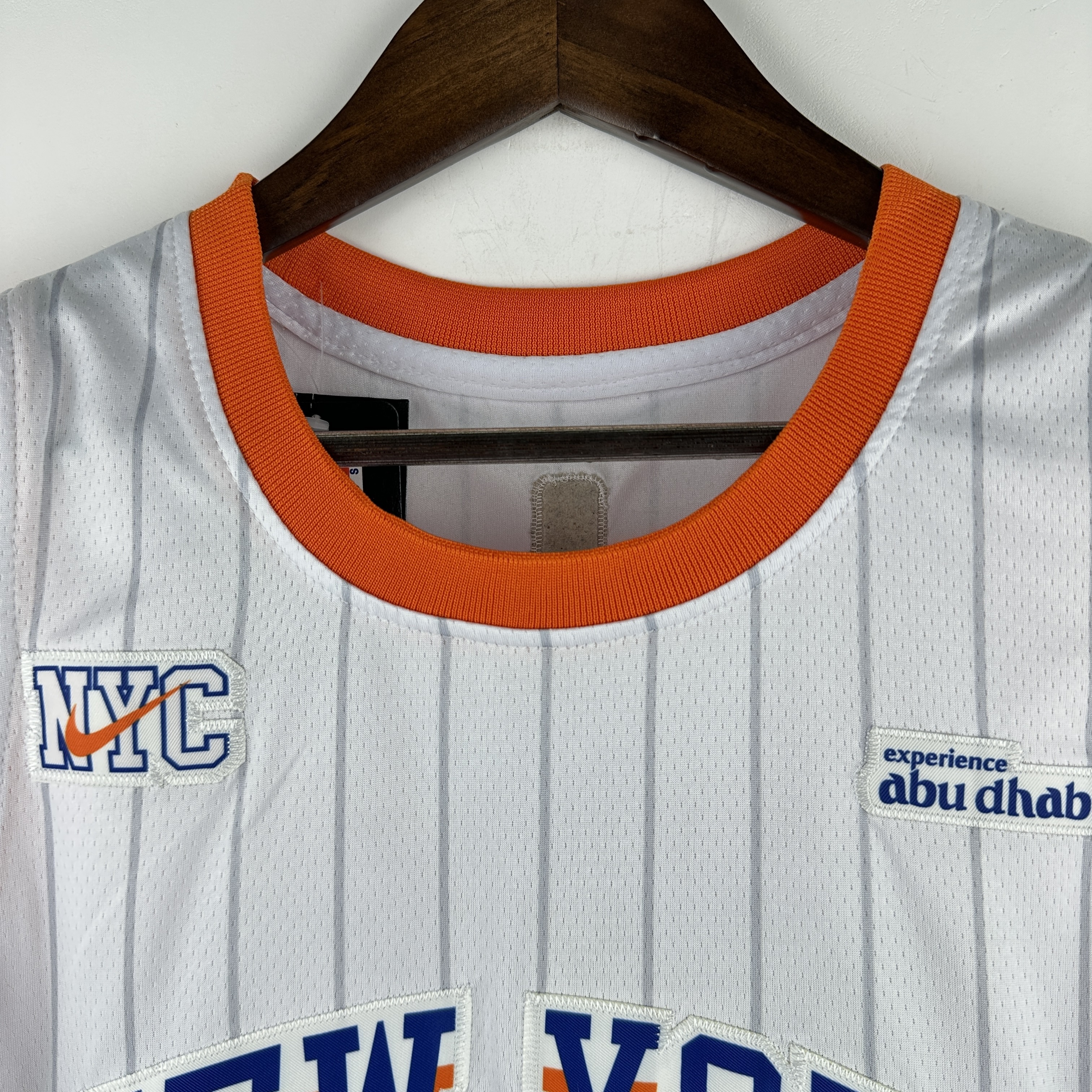 Embroidered 25th season Knicks City Edition No. 11 Brunson