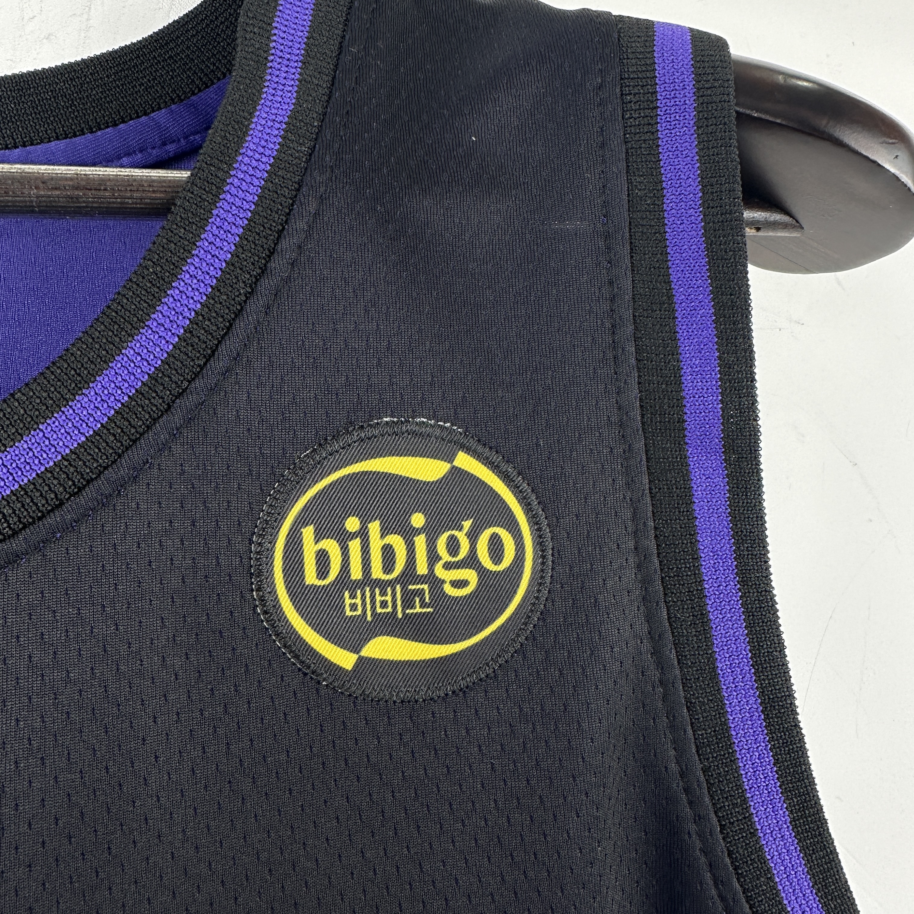 Embroidery 25th season Lakers City Edition No. 77 Doncic
