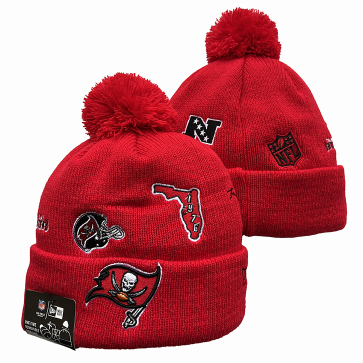 Tampa Bay Buccaneers Cuffed Knit Hat with Pom