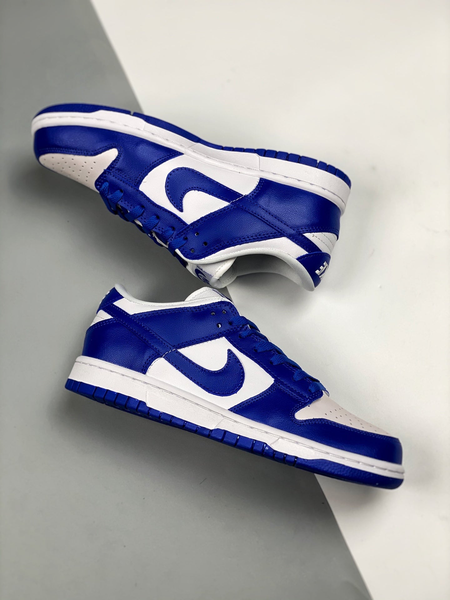 Dunk Low Kentucky