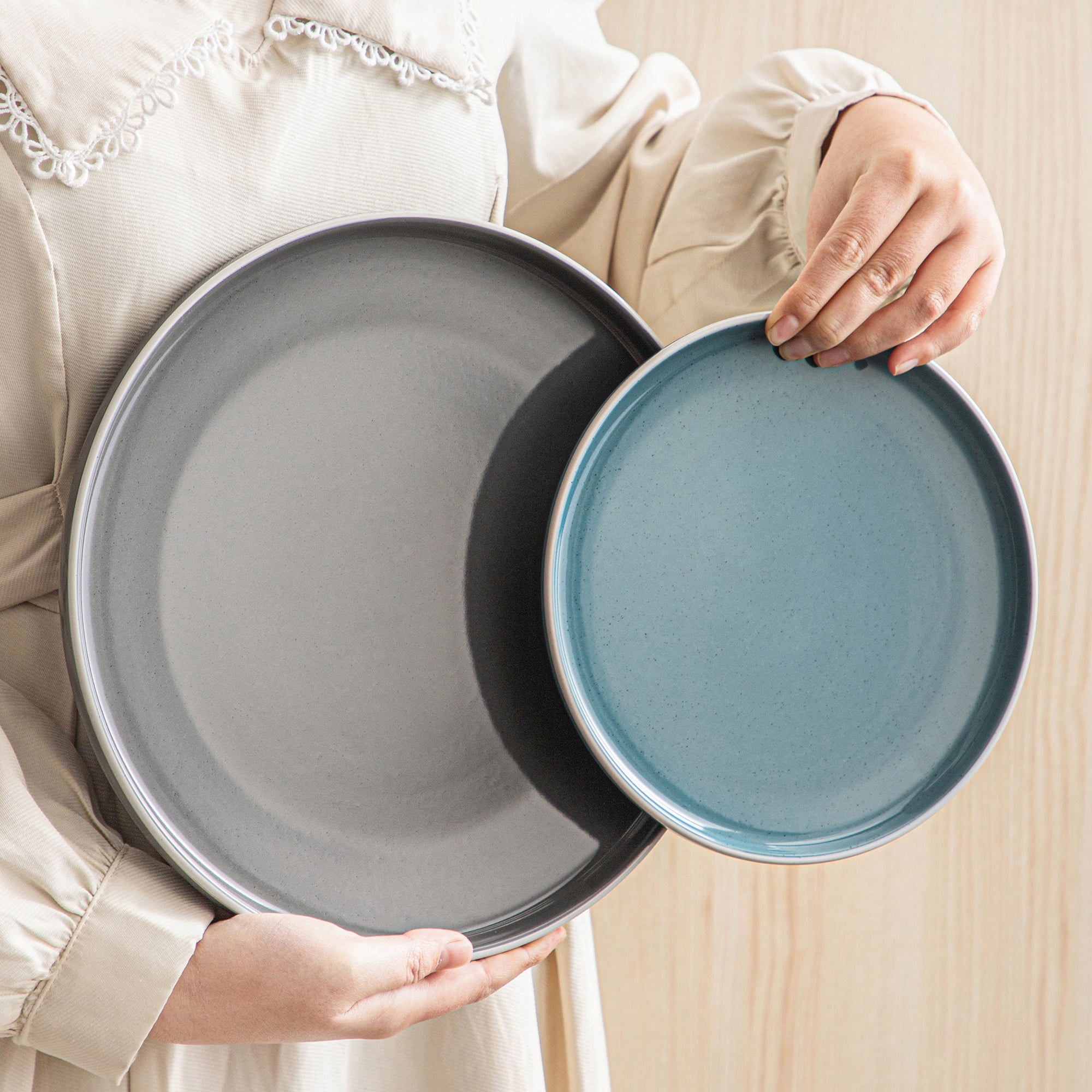 Vancasso, 32-Piece Stoneware Dinnerware Sets, Light Grey Dinner Set, Service for 8