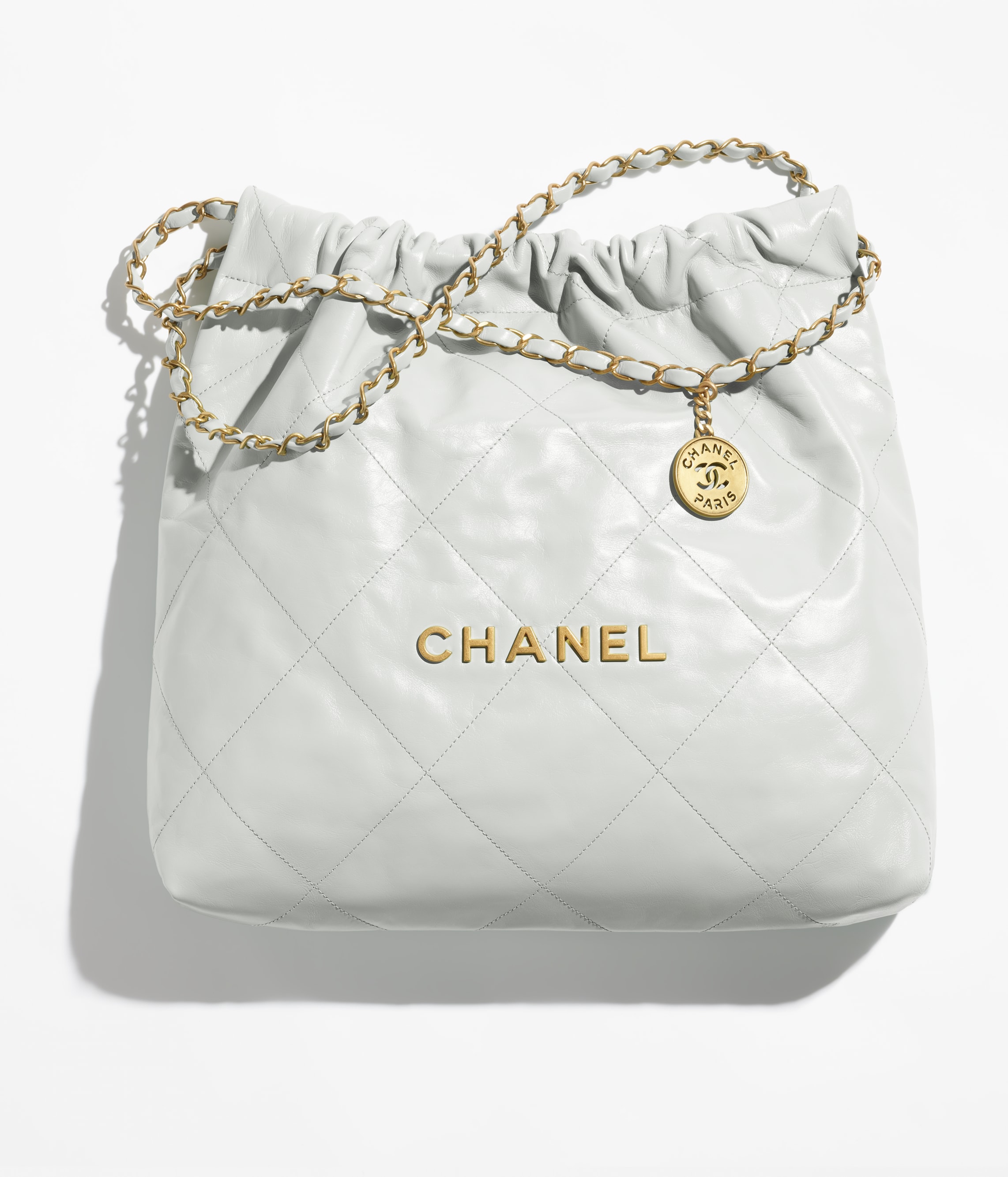 CHANEL 22 HANDBAG Shiny Calfskin & Gold-Tone Metal Light Blue