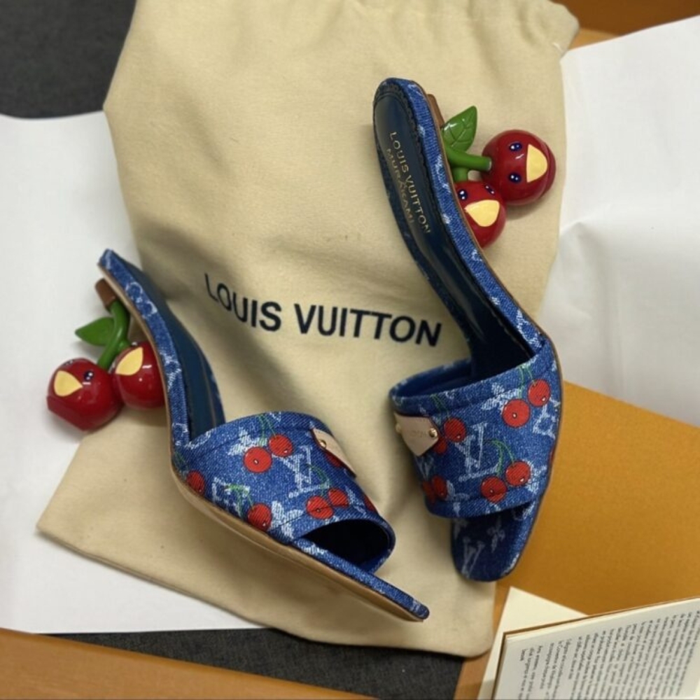 Louis Vuitton X Takashi Murakami Lily Mule Denim Blue 1AHLTF